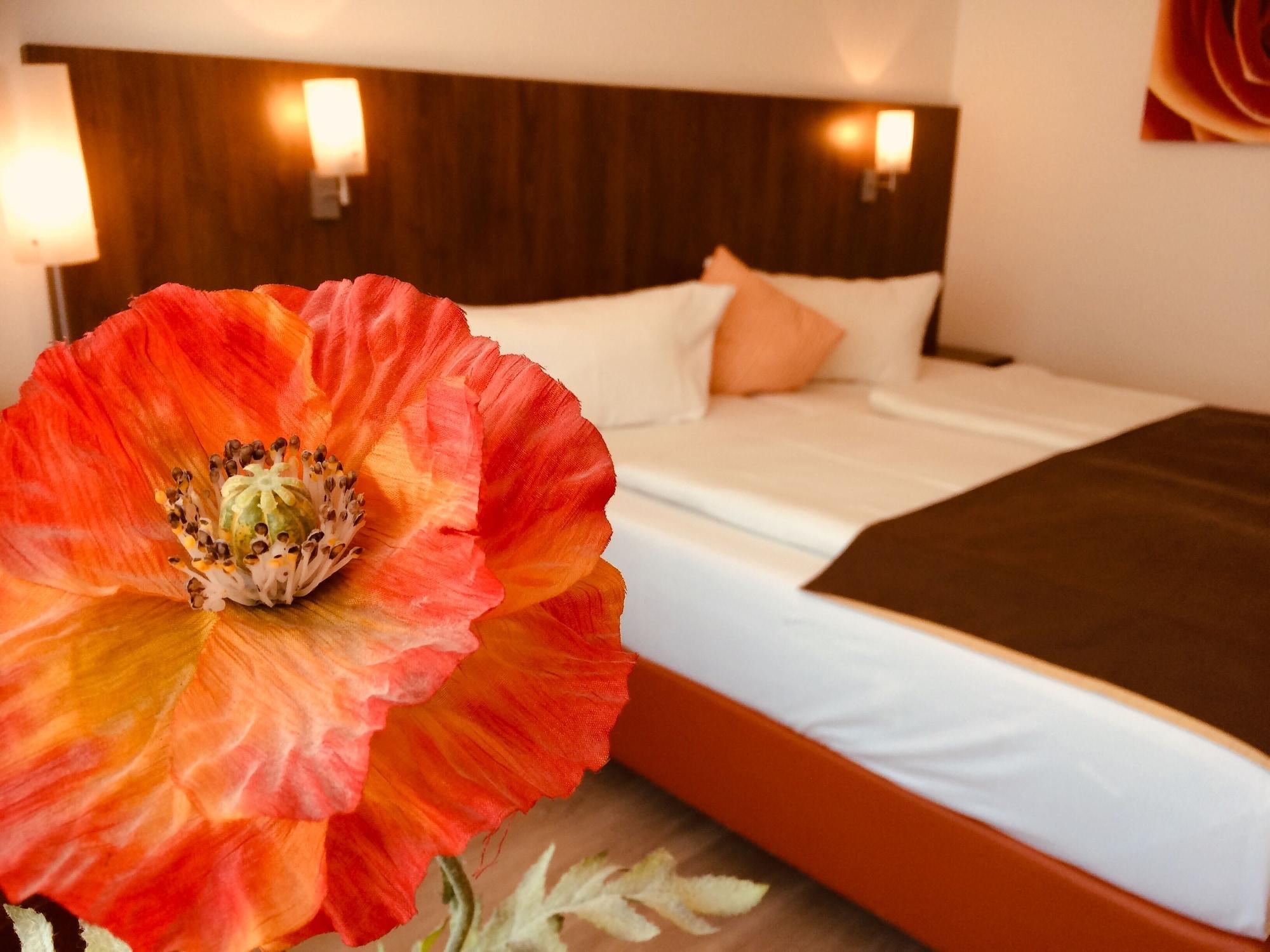 Triton Otel Köln Dış mekan fotoğraf