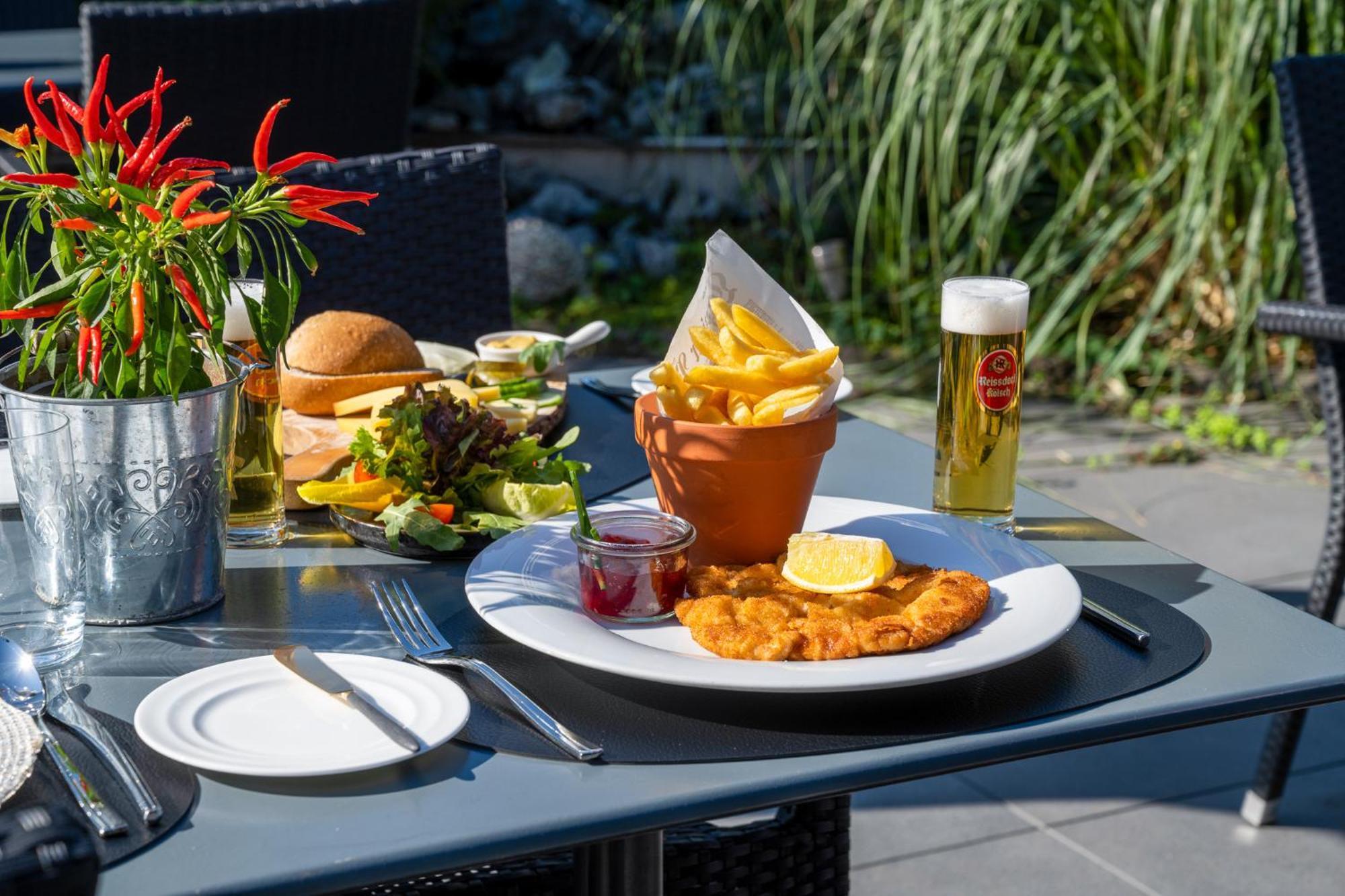 Triton Otel Köln Dış mekan fotoğraf