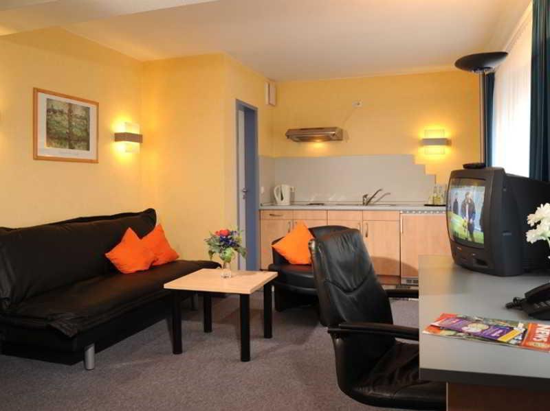 Triton Otel Köln Dış mekan fotoğraf